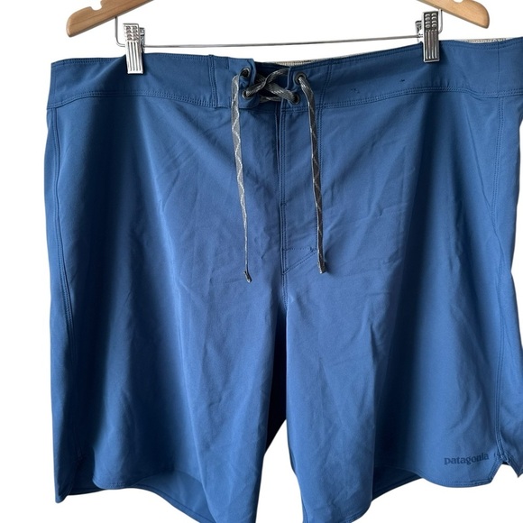 Patagonia Mens 40 Blue Hydropeak 10" Inseam Swim Trunks - Picture 2 of 16